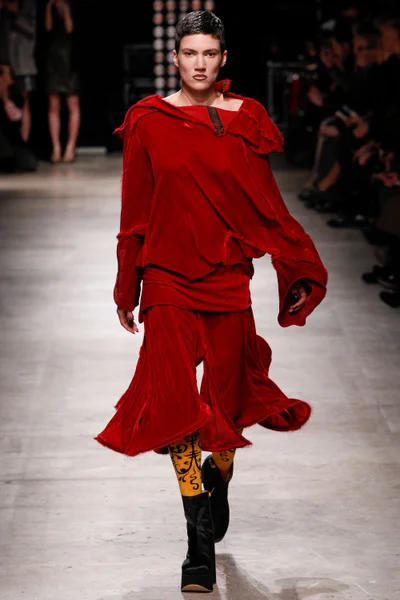 Look 1